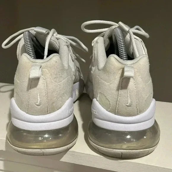 Nike Older Kids Air Max 270 React US 7Y Trainers BQ0103 100 - Picture 7 of 9